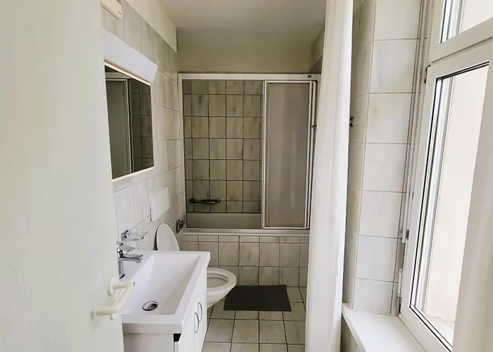 Renovated Near Sees - Self Checkin *